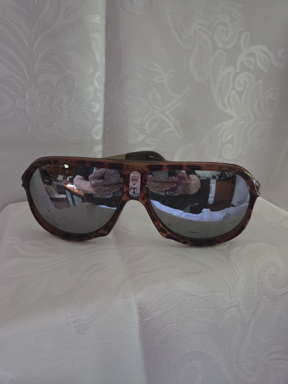 Tortoiseshell Men's Aviator Sunglasses with Mirrored Lenses